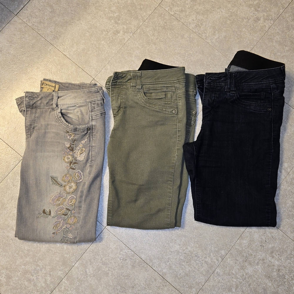 Democracy Women's Skinny Jeans - Light Gray, Olive, Dark Blue